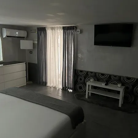 A Un Passo Dal Castello Maschio Angioino Apartmán Neapol