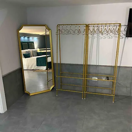 A Un Passo Dal Castello Maschio Angioino Apartmán Neapol