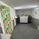 A Un Passo Dal Castello Maschio Angioino Неаполь