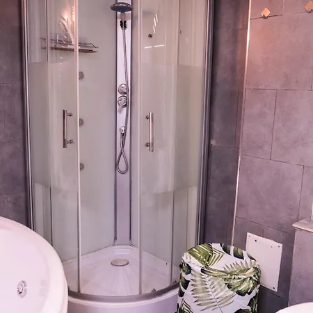 A Un Passo Dal Castello Maschio Angioino