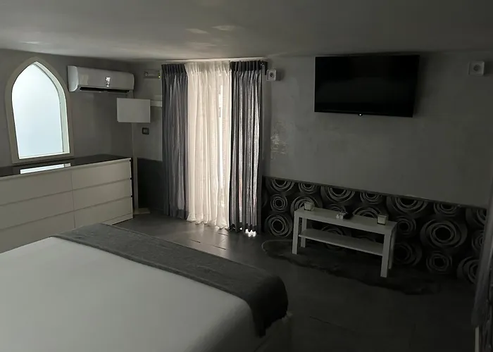A Un Passo Dal Castello Maschio Angioino Apartament Neapol