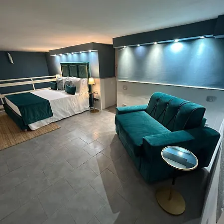 A Un Passo Dal Castello Maschio Angioino Napoli